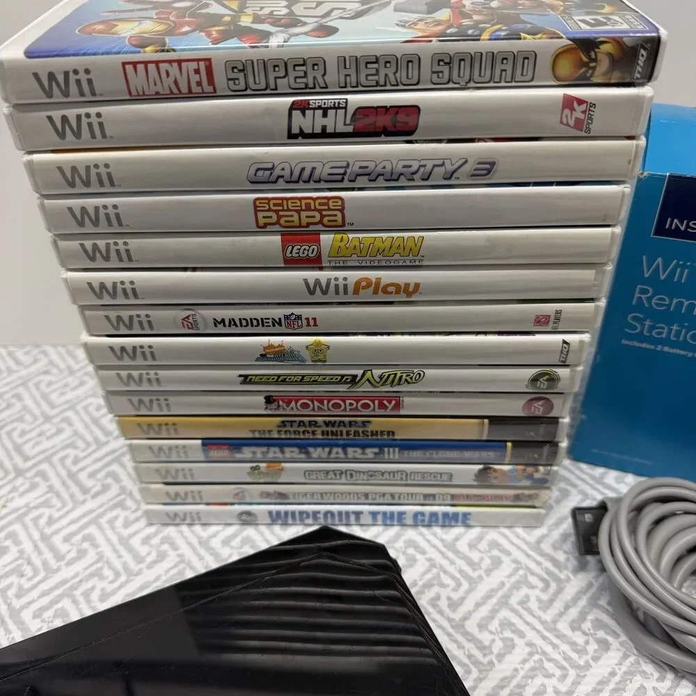 Nintendo Wii Black Console Bundle System RVL-101 Tested 15 Games W/Controller